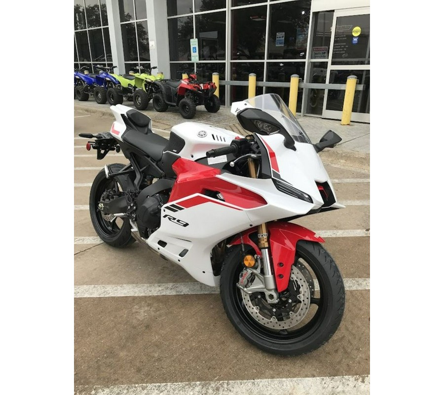2025 Yamaha YZF-R9