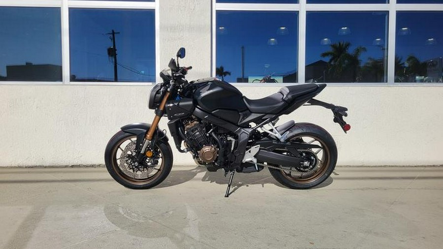 2026 Honda® CB650R E-Clutch