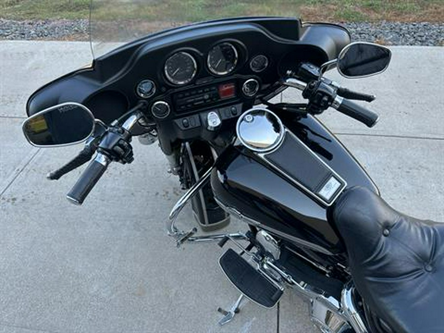 2003 Harley-Davidson FLHTC/FLHTCI Electra Glide® Classic