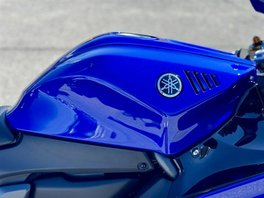 2025 Yamaha YZF-R7