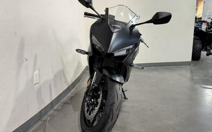 2026 Honda CBR650R E-Clutch