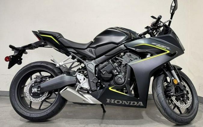2026 Honda CBR650R E-Clutch