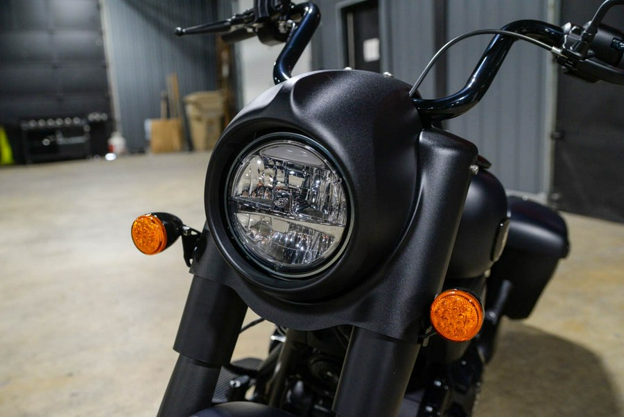 2026 Indian Motorcycle Springfield® Dark Horse®