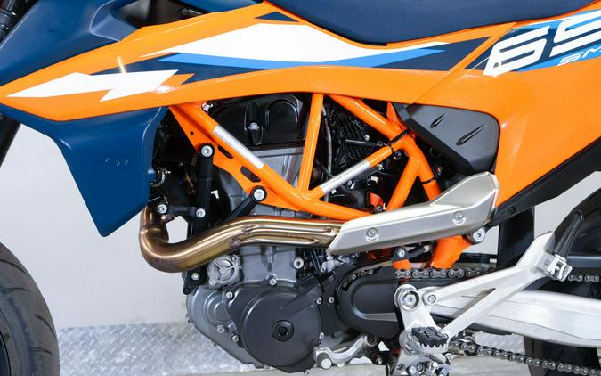 2024 KTM 690 SMC R