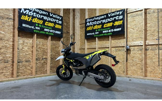 2024 Husqvarna 701 SUPERMOTO