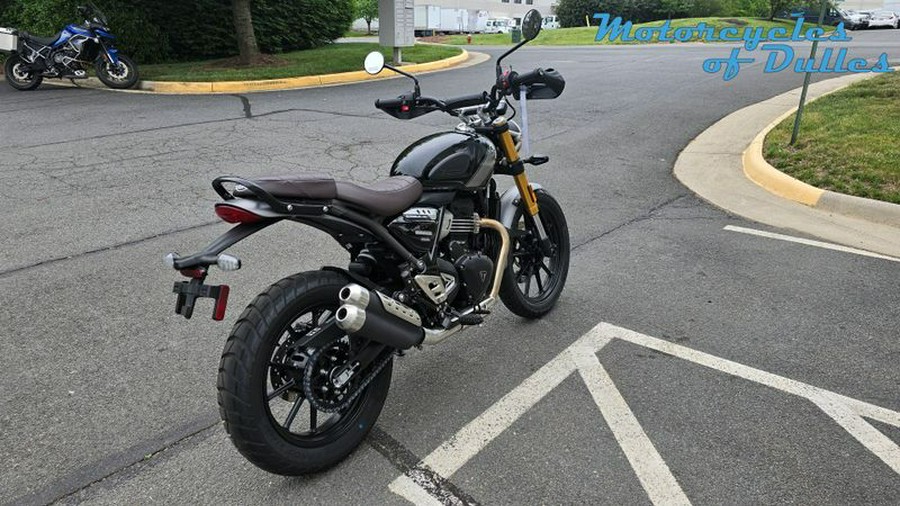 new 2024 Triumph Scrambler 400 X