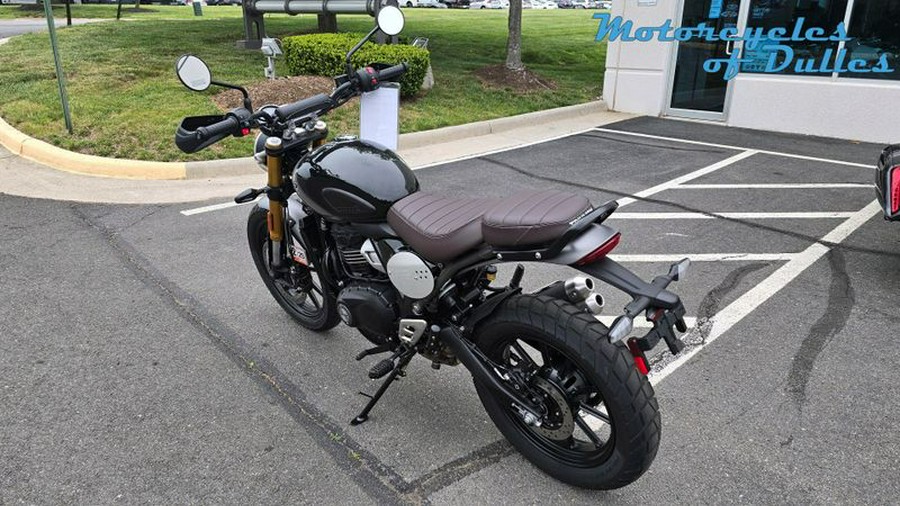 new 2024 Triumph Scrambler 400 X