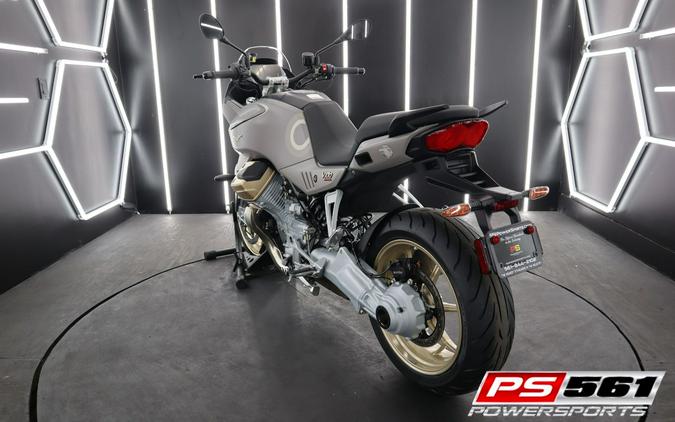 2023 Moto Guzzi V100 Mandello