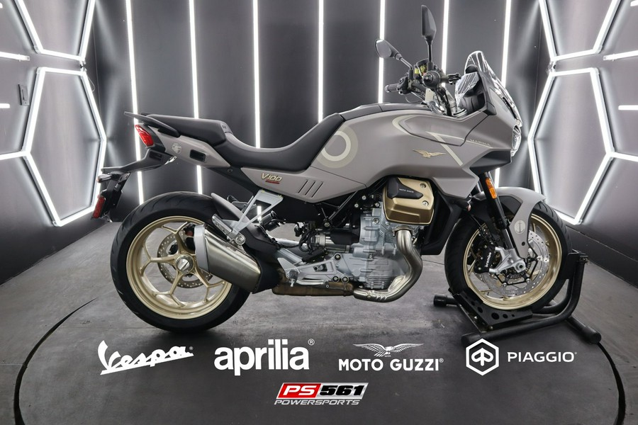 2023 Moto Guzzi V100 Mandello