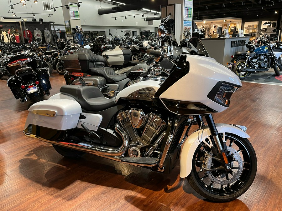 2024 Indian Motorcycle Challenger® Limited