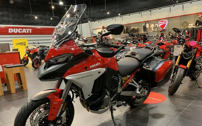 2023 Ducati Multistrada V4 S Travel and Radar SW