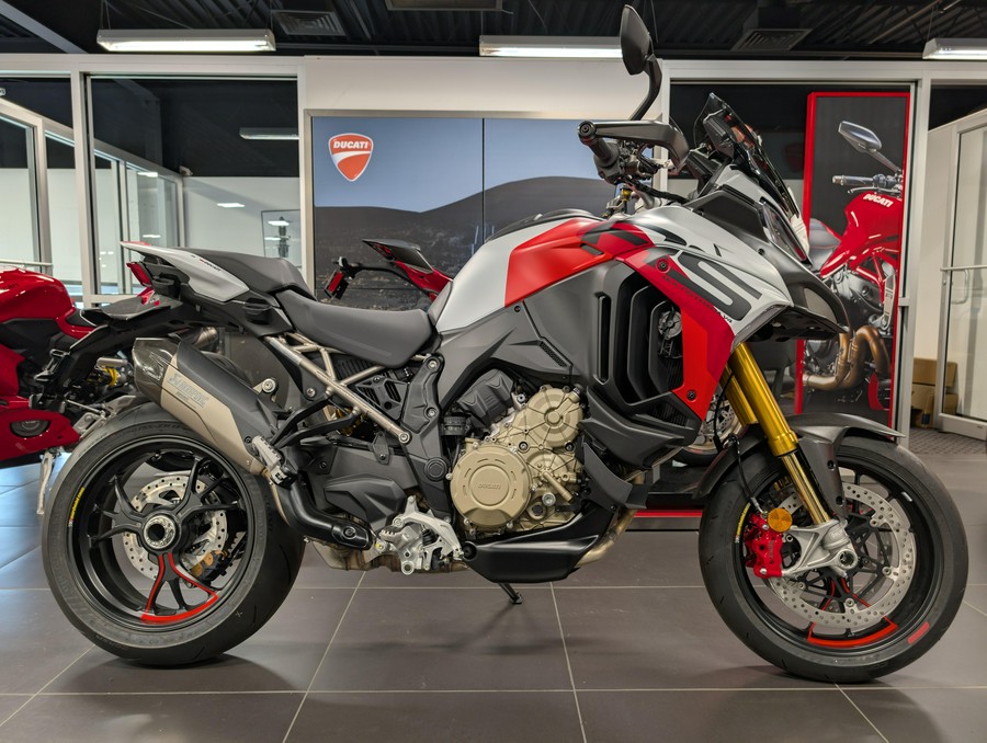 2025 Ducati MULTISTRADA V4 RS