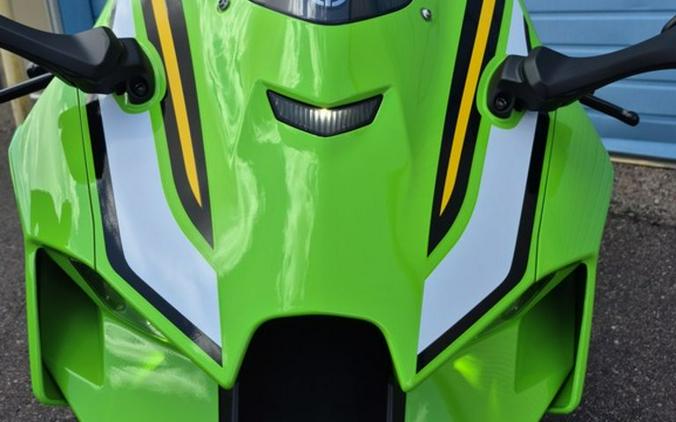 2025 Kawasaki Ninja® ZX™-10R KRT Edition ABS