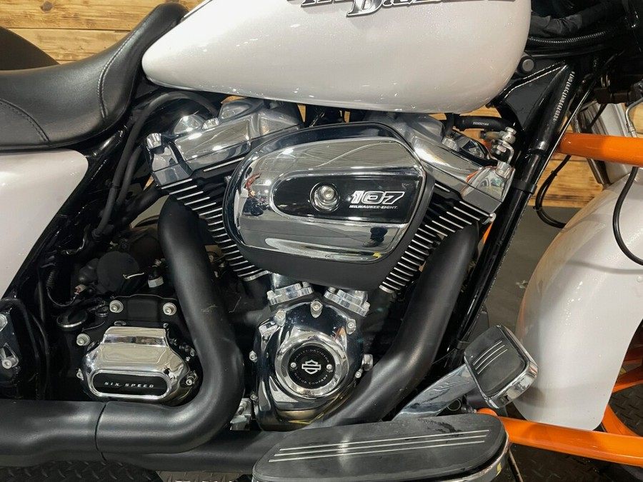 2017 Harley-Davidson Street Glide Special