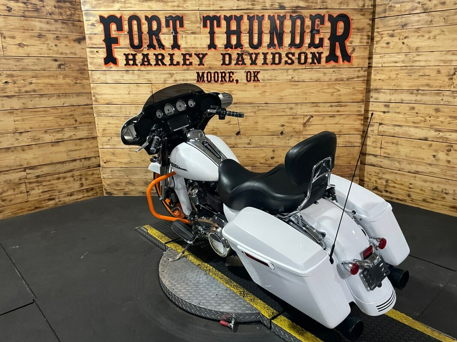 2017 Harley-Davidson Street Glide Special