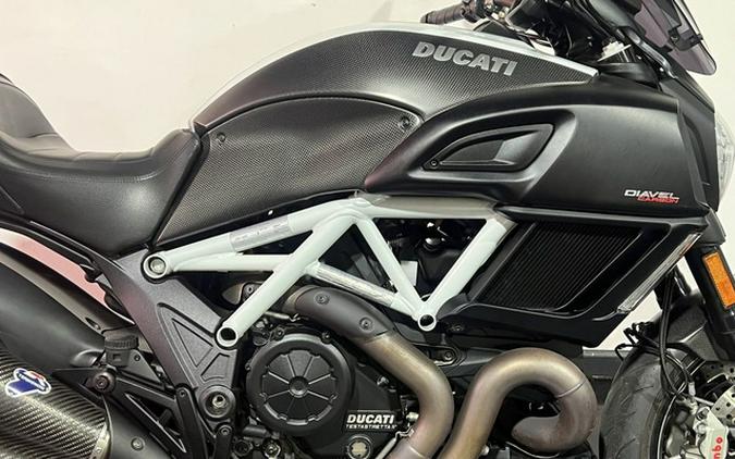2015 Ducati Diavel Carbon Star White and Matt Carbon