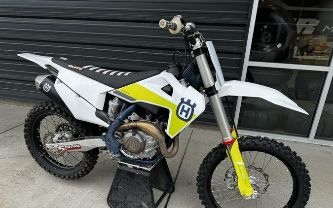 2020 Husqvarna FC 450, 350 and 250 First Look (5 Fast Facts)