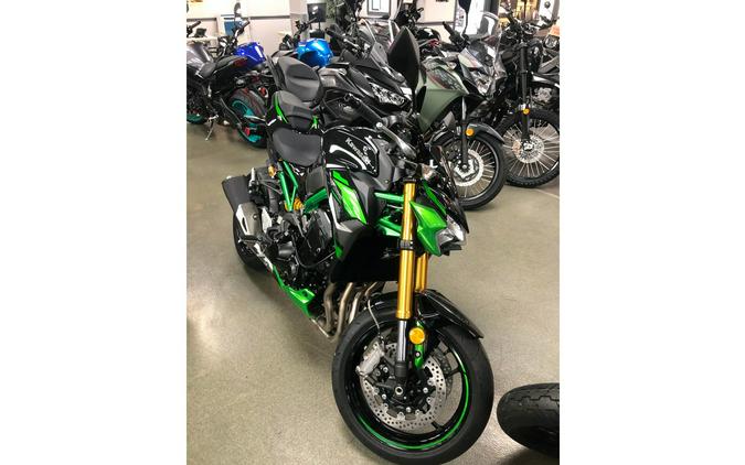 2024 Kawasaki Z900 SE ABS