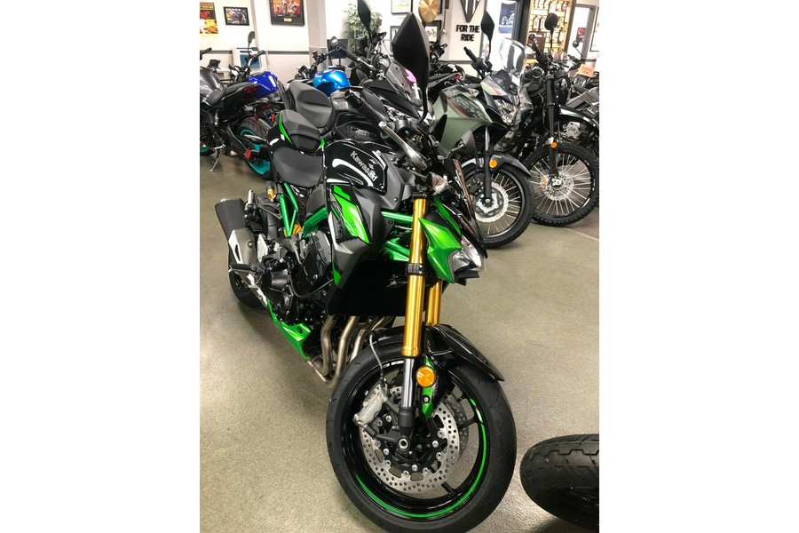 2024 Kawasaki Z900 SE ABS