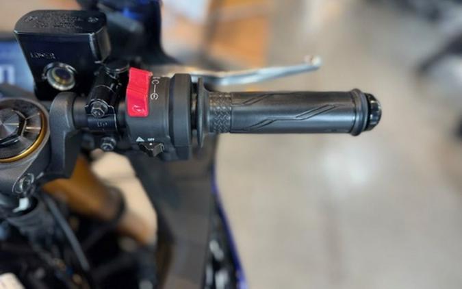 2025 Yamaha YZF R3 ABS CA