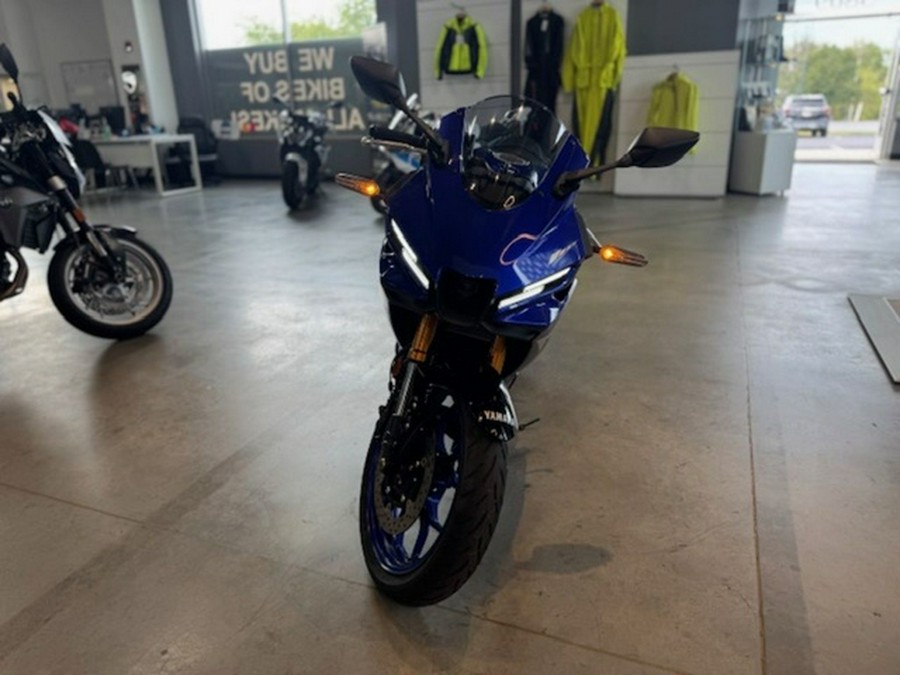 2025 Yamaha YZF R3 ABS CA