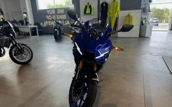 2025 Yamaha YZF R3 ABS CA