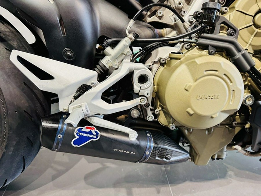 2021 Ducati Streetfighter V4 S Dark Stealth