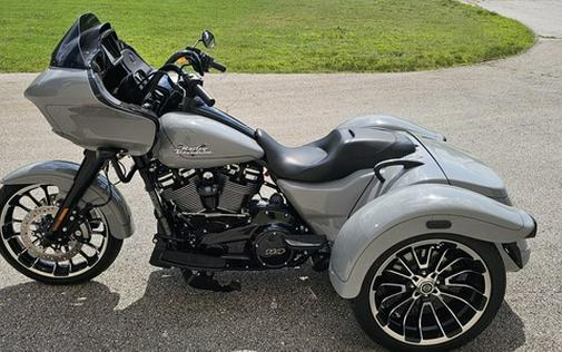 2025 Harley-Davidson FLTRT - Road Glide 3