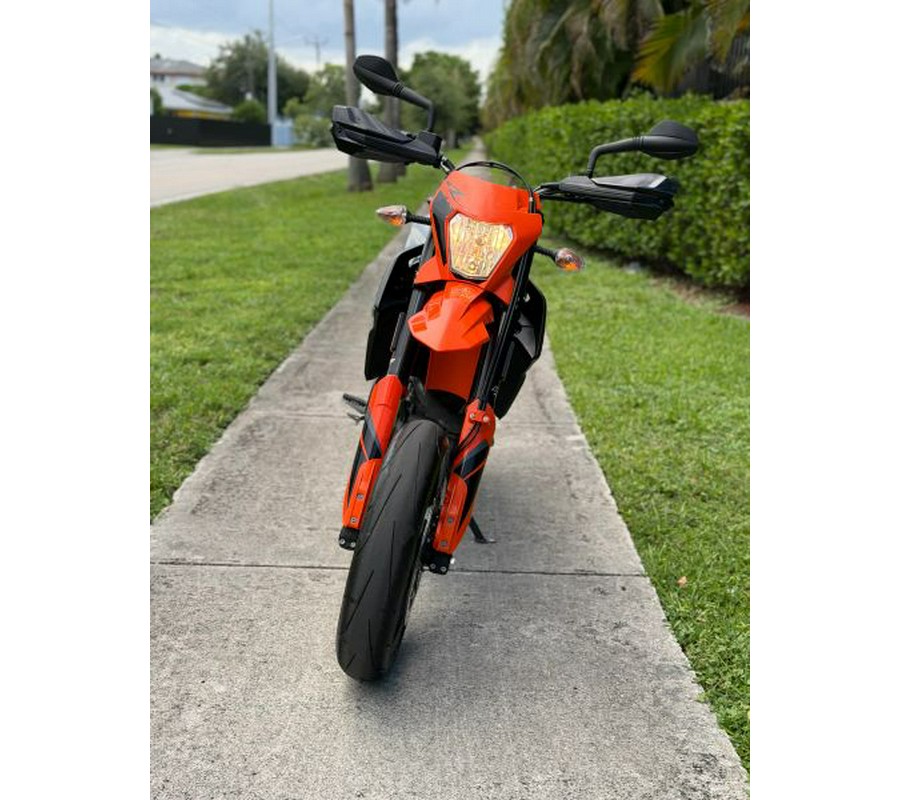 2021 KTM 690 SMC R