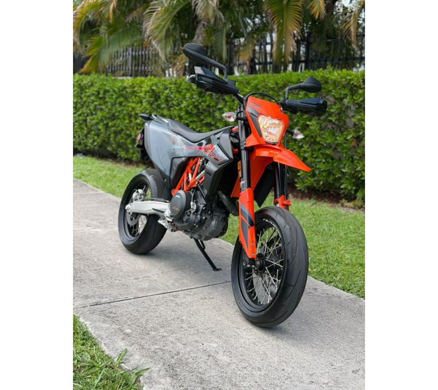 2021 KTM 690 SMC R