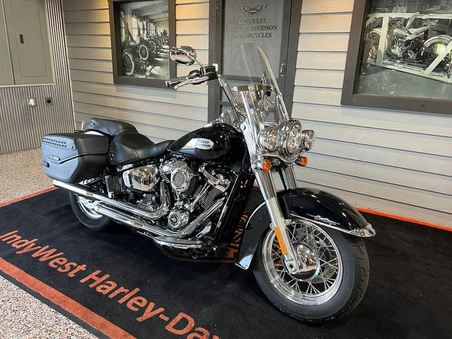 2021 Harley-Davidson® FLHC - Heritage Classic