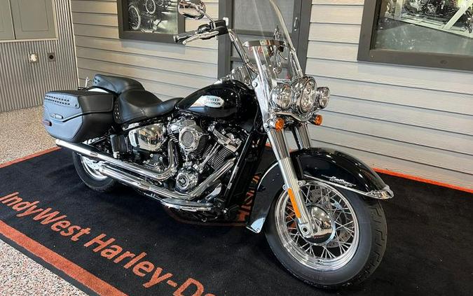 2021 Harley-Davidson® FLHC - Heritage Classic