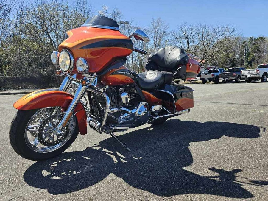 2013 Harley-Davidson® FLHTCUSE8 - CVO™ Ultra Classic® Electra Glide® 110th Anniversary Edition