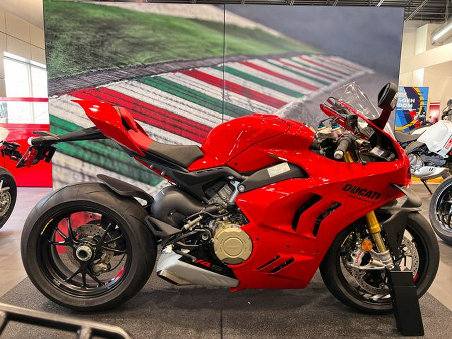 New 2024 Ducati Panigale V4 S