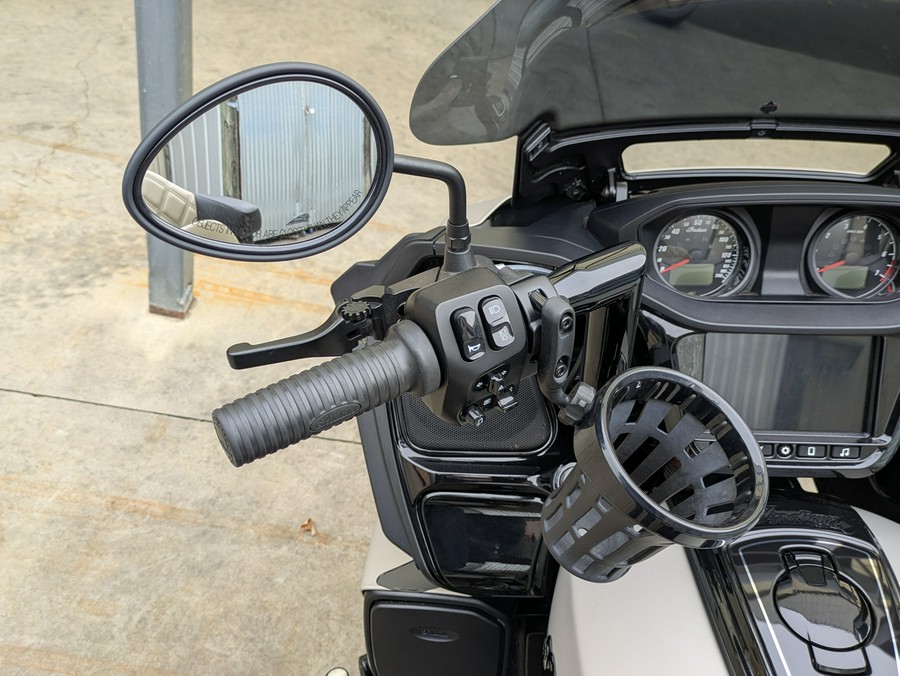 2023 Indian Motorcycle Pursuit® Dark Horse®