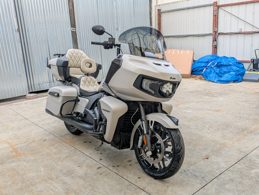 2023 Indian Motorcycle Pursuit® Dark Horse®