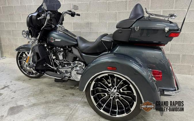 2025 Harley-Davidson® FLHTCUTG - Tri Glide® Ultra