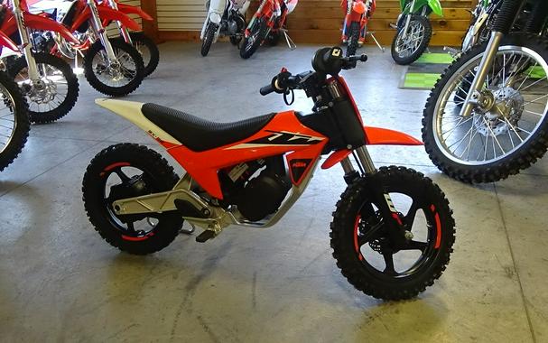 2024 KTM SX-E 2