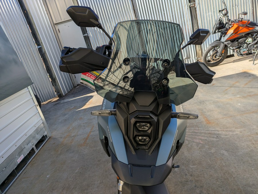 2024 Suzuki V-Strom 800