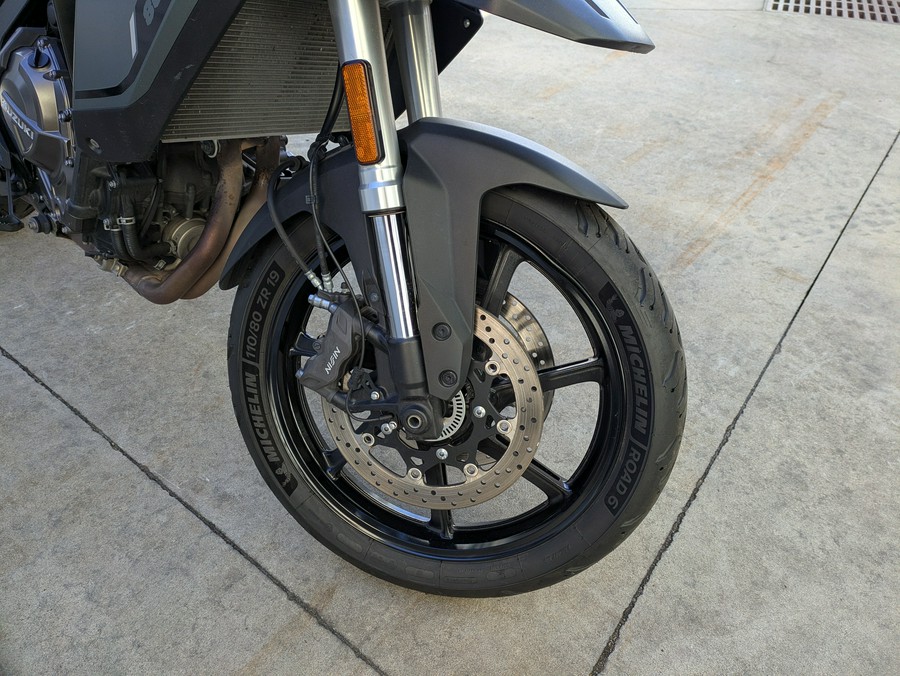 2024 Suzuki V-Strom 800