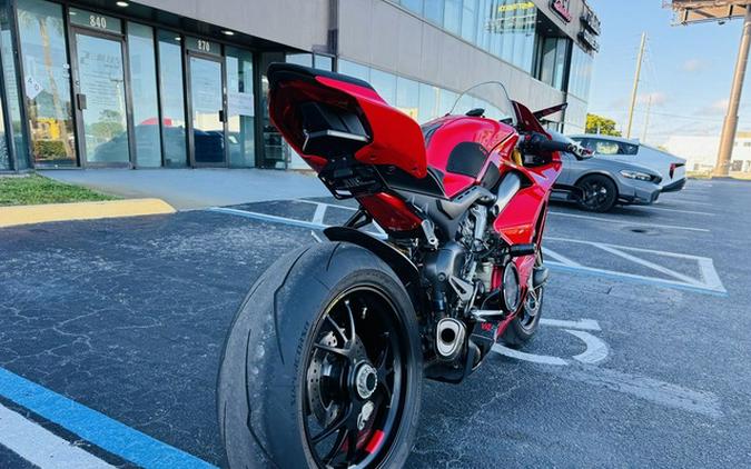 2024 Ducati Panigale V4 S Red