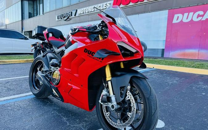 2024 Ducati Panigale V4 S Red