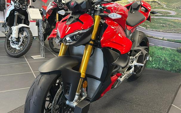 2025 Ducati Streetfighter V4 S