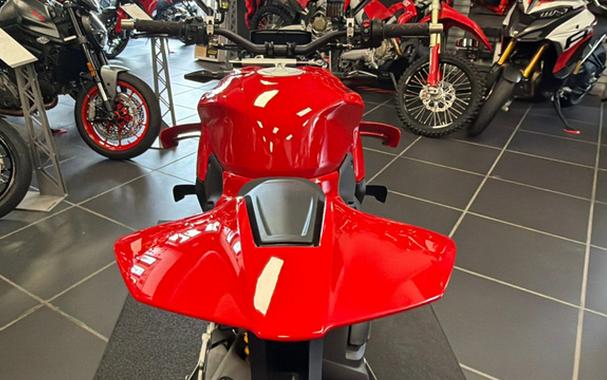 2025 Ducati Streetfighter V4 S