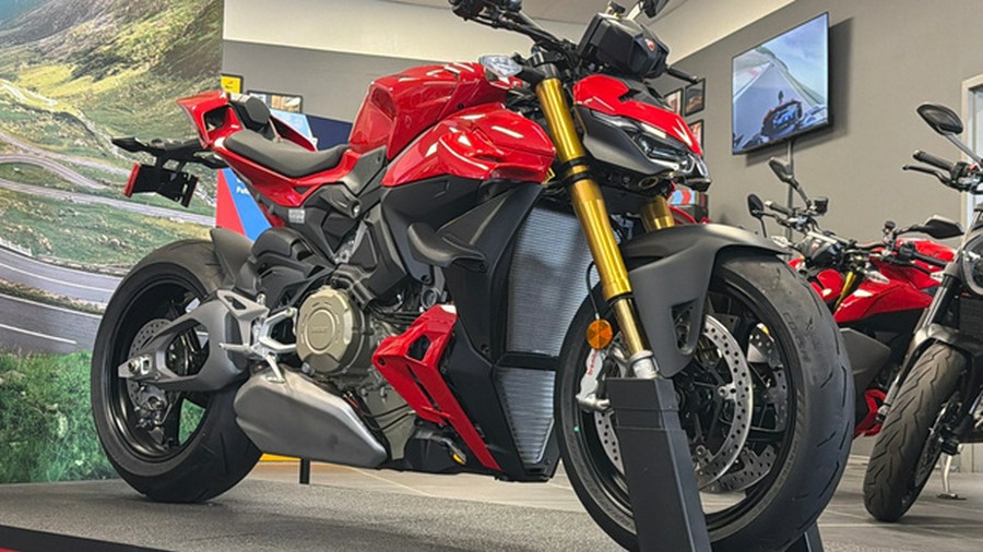 2025 Ducati Streetfighter V4 S