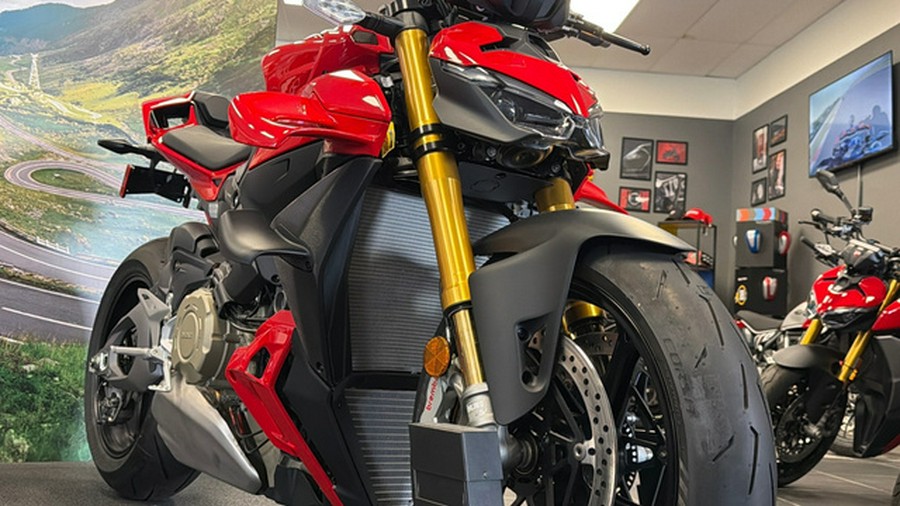 2025 Ducati Streetfighter V4 S