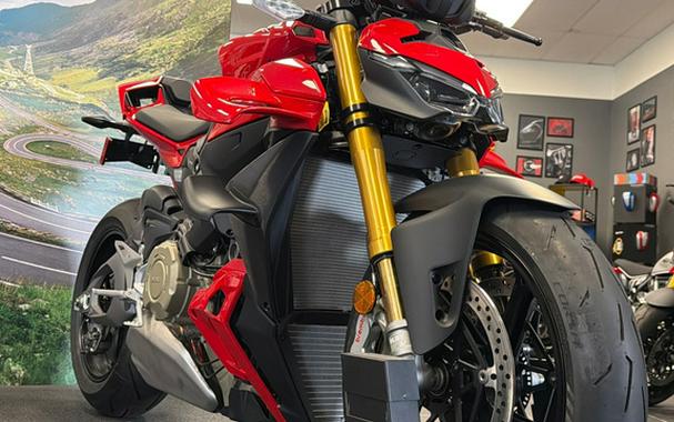2025 Ducati Streetfighter V4 S