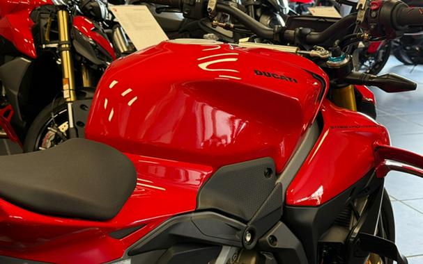 2025 Ducati Streetfighter V4 S