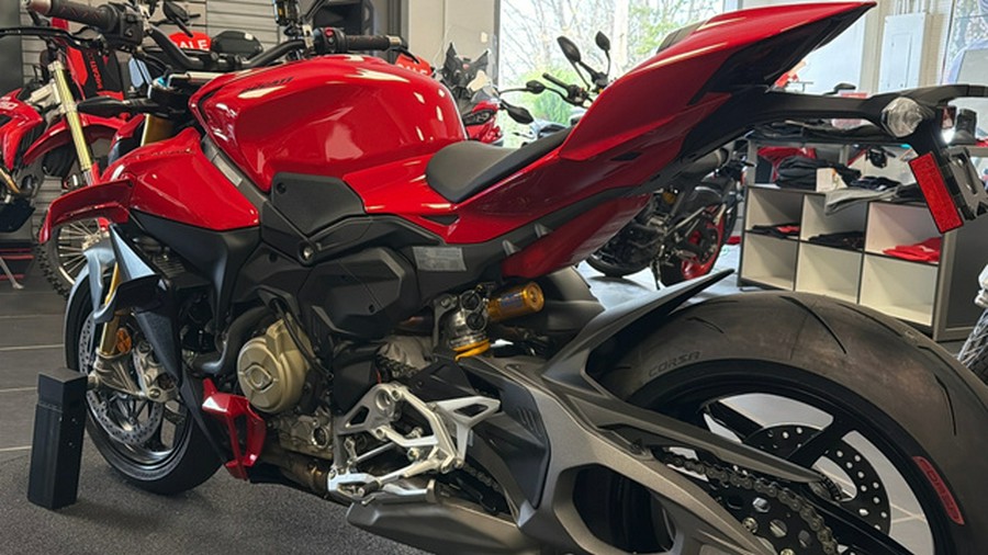 2025 Ducati Streetfighter V4 S