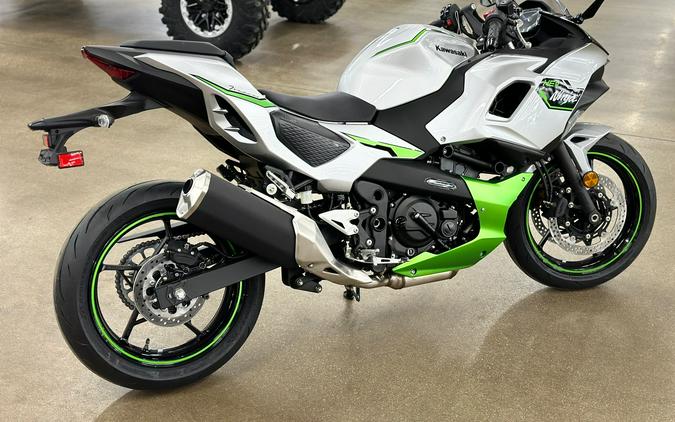 2024 Kawasaki Ninja 7 Hybrid ABS